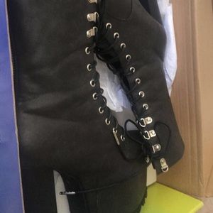 Dolls kill Nola boots